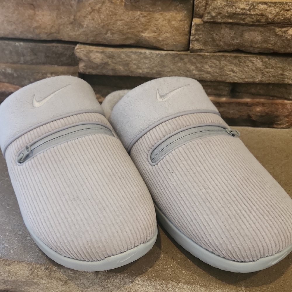 Mens Nike Burrow Light Smoke Grey Slippers